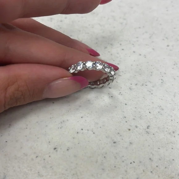 Eternity ring size 7 silver plated - Picture 3 of 3
